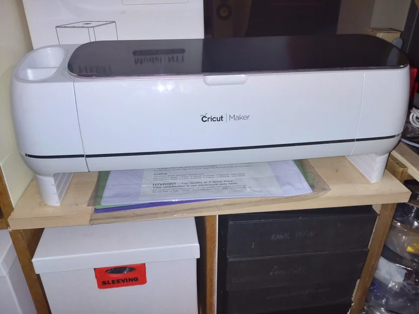 Chân đế nâng máy Cricut Maker/Maker3 - Image 1