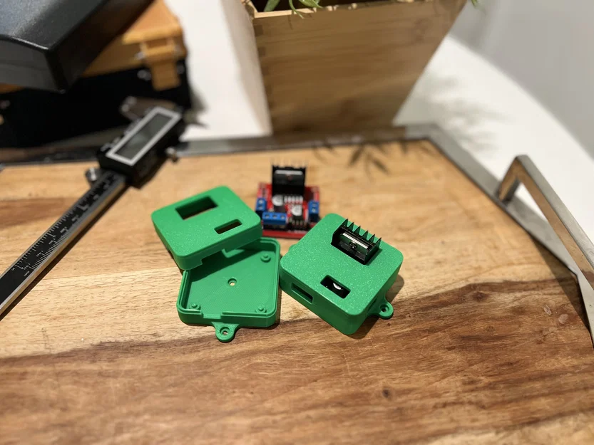 Vỏ case cho board điều khiển motor L298N Dual H-Bridge (snap-fit, low-profile) - Image 1