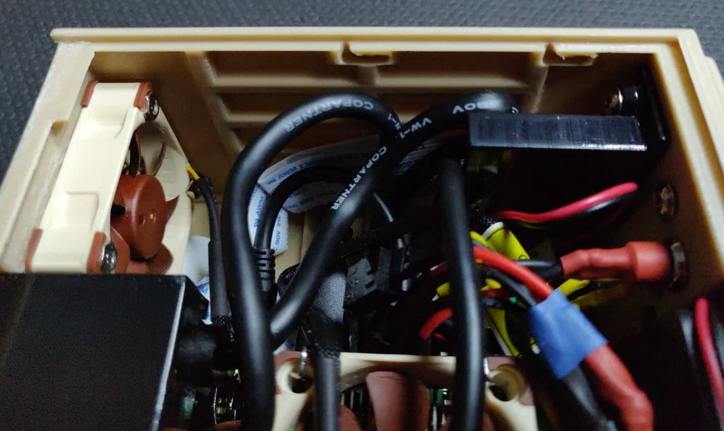 Case Raspberry Pi 4 kiểu tháp desktop retro (Retro tower desktop) - Image 9