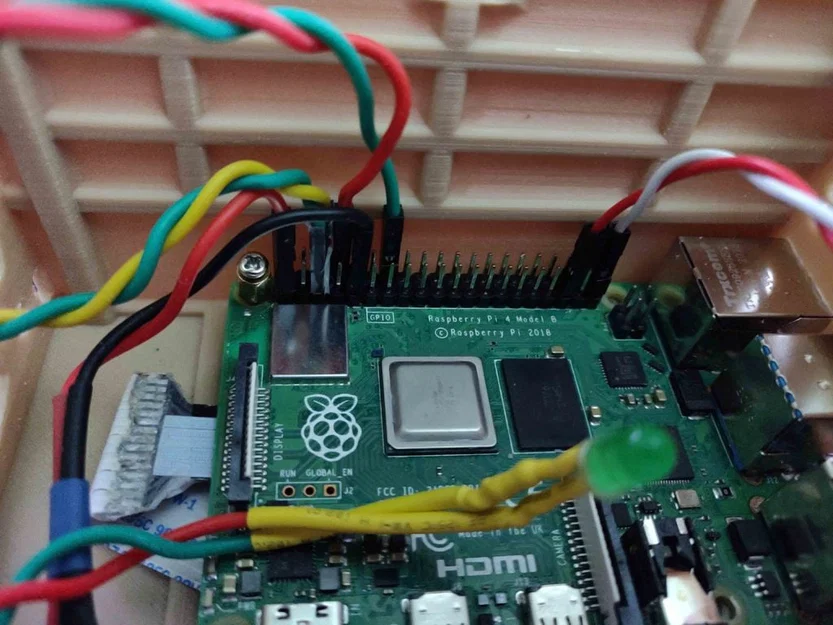 Case Raspberry Pi 4 kiểu tháp desktop retro (Retro tower desktop) - Image 23