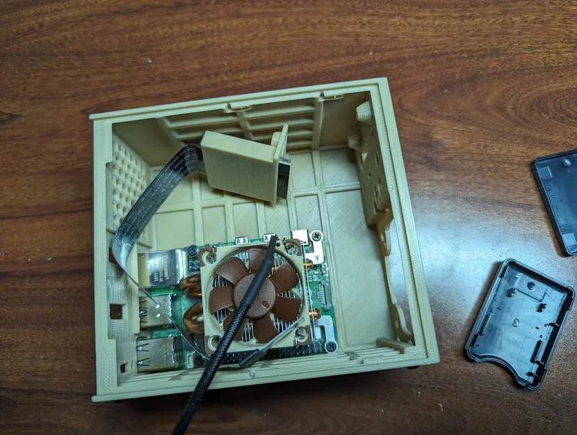 Vỏ Raspberry Pi 5 dạng tháp retro (Retro tower desktop) - Image 4
