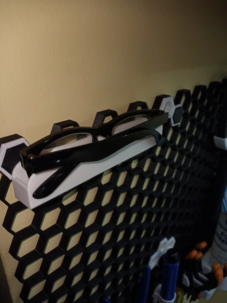 Giá treo kính mắt tiện lợi cho bảng Honeycomb Storage Wall - Image 1