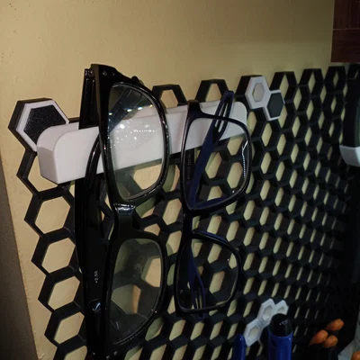Giá treo kính mắt tiện lợi cho bảng Honeycomb Storage Wall