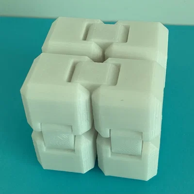 Mô hình Magic Infinity Cube in 3D: Khối lập phương xoay vô tận