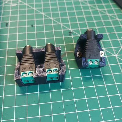 Đế giữ Jack nguồn DC (DC Power Jack Mount) tiện lợi và chắc chắn
