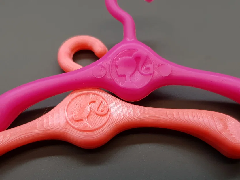 Móc treo quần áo cho Barbie - Image 3