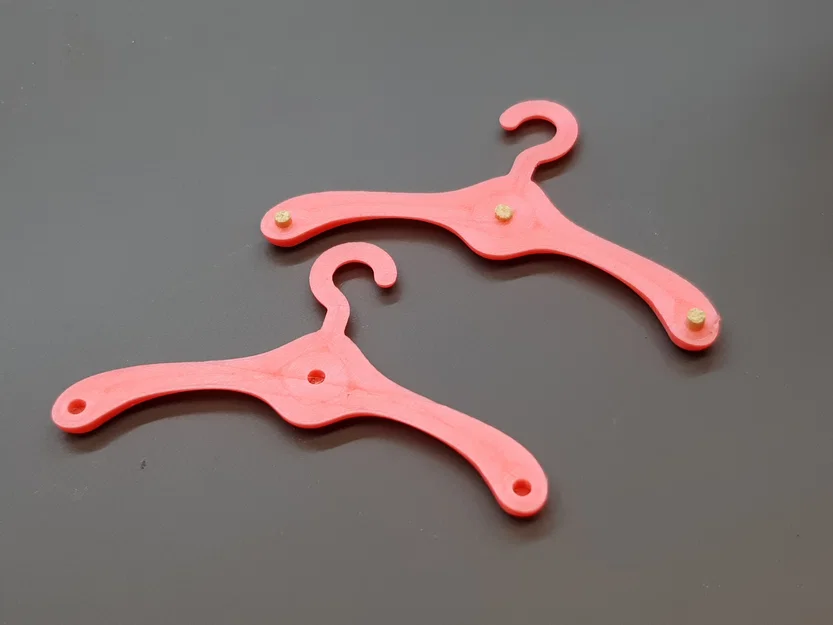 Móc treo quần áo cho Barbie - Image 4