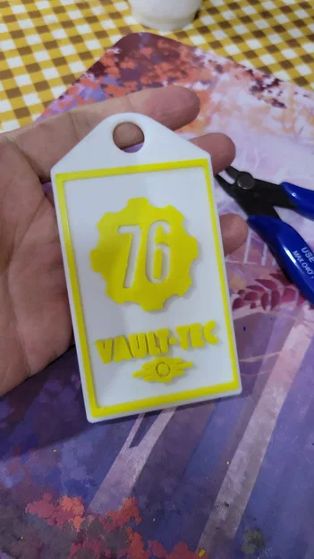 Bọc thẻ nhân viên Vault-Tec Fallout cực chất - Mẫu in 3D - Image 3