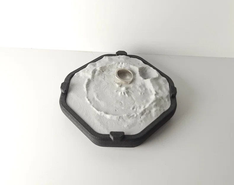 Lunar Catch Crater (Khay đựng đồ?) – Miệng hố Copernicus - Image 2