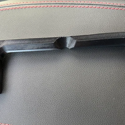Spacer căn giữa sạc iPhone 14 Pro cho GMC Canyon/Chevy Colorado 2023+