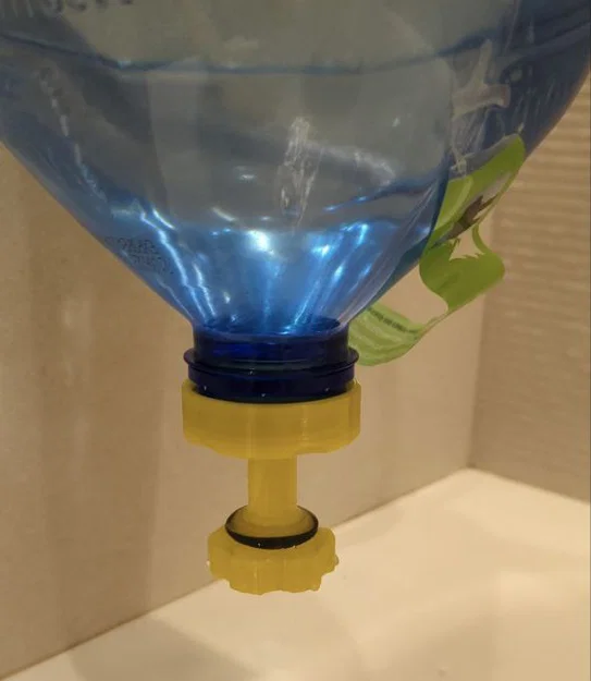 Đầu vòi rửa tay di động từ chai nhựa 5L - Tiện ích cho cắm trại - Image 1