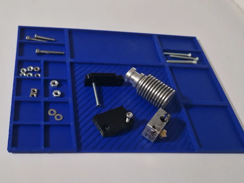 Khay thảm in 3D hỗ trợ sắp xếp linh kiện sửa chữa - Image 3