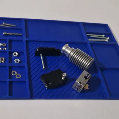 Khay thảm in 3D hỗ trợ sắp xếp linh kiện sửa chữa