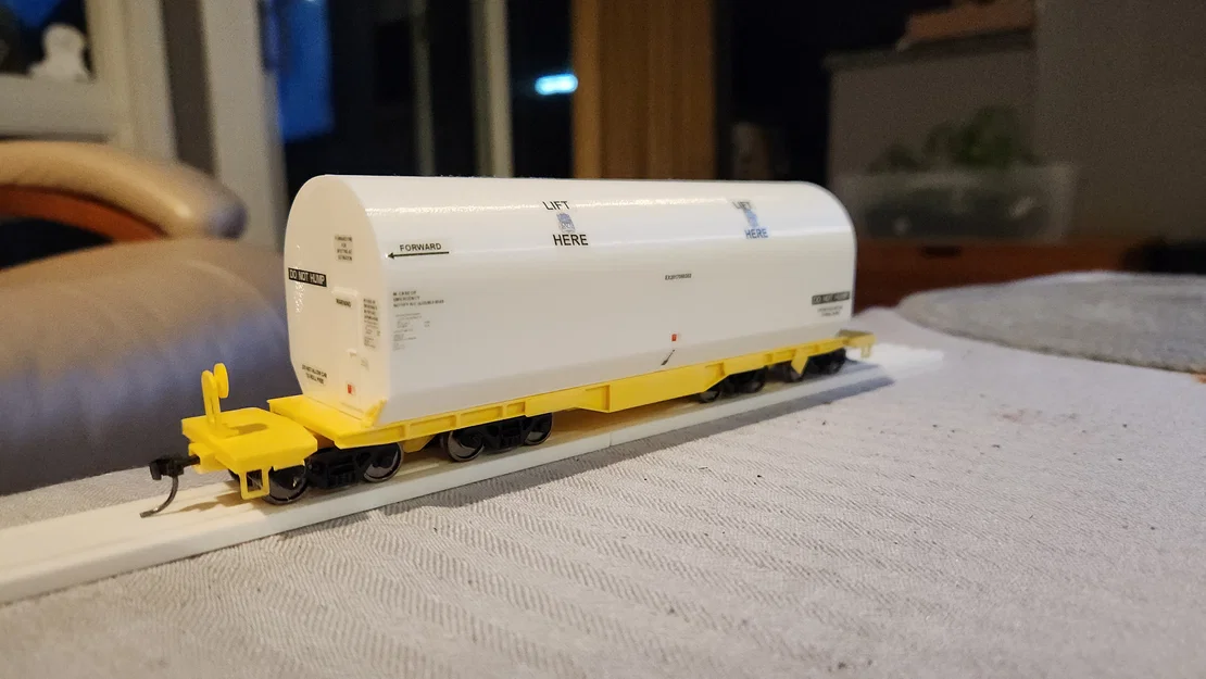 NASA Heavy-Duty Flatcar và Rocket Cover Load (tỉ lệ HO) - Image 1