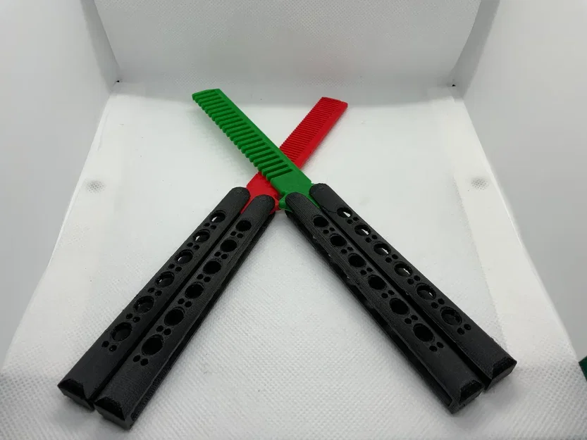 Lược xếp kiểu bướm (Butterfly Comb) răng thưa độc đáo - Image 1