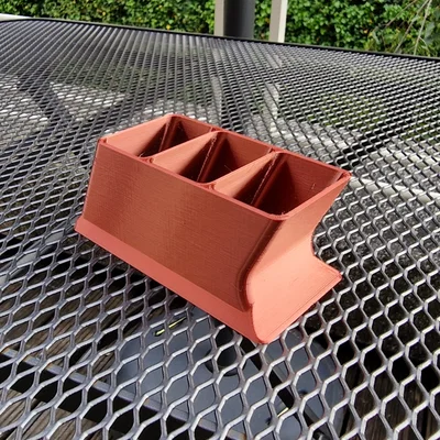 Khay để điều khiển từ xa (TV Remote Stand) gọn gàng, dễ in