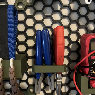 Giá treo kìm và dao cắt cho bảng HSW (Hexagon Storage Wall)