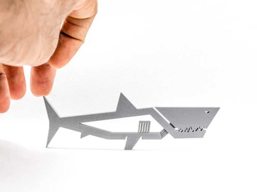 Kẹp Cá Mập Giận Dữ (Angry Shark Clip & Fidget Toy) - Image 4