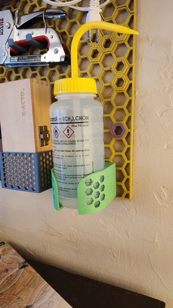 Giá treo chai cồn IPA 75mm cho Honeycomb Storage Wall (HSW) - Image 1