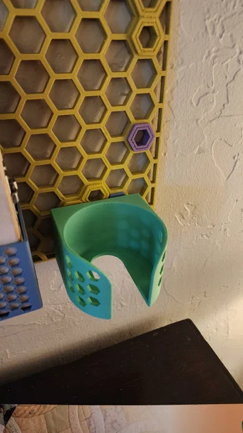 Giá treo chai cồn IPA 75mm cho Honeycomb Storage Wall (HSW) - Image 3