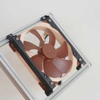BeamCase - Bracket gắn quạt dạng slot-in