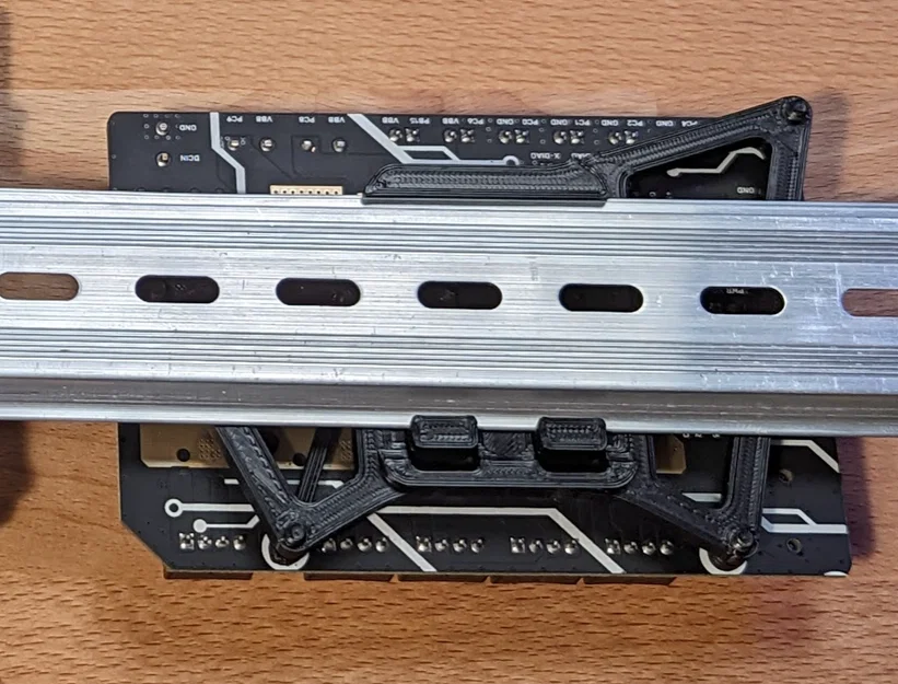 Ngàm kẹp & spacer gắn DIN Rail cho SKR Mini E3 v3 - Image 2