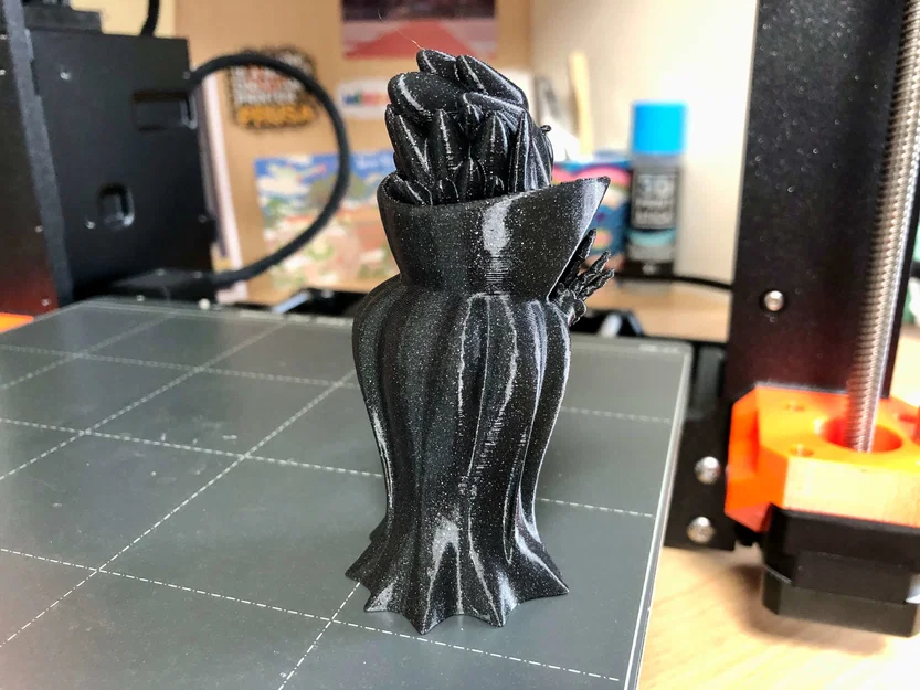 Ma cà rồng – tượng figure hài hước làm đồ chơi - Image 9