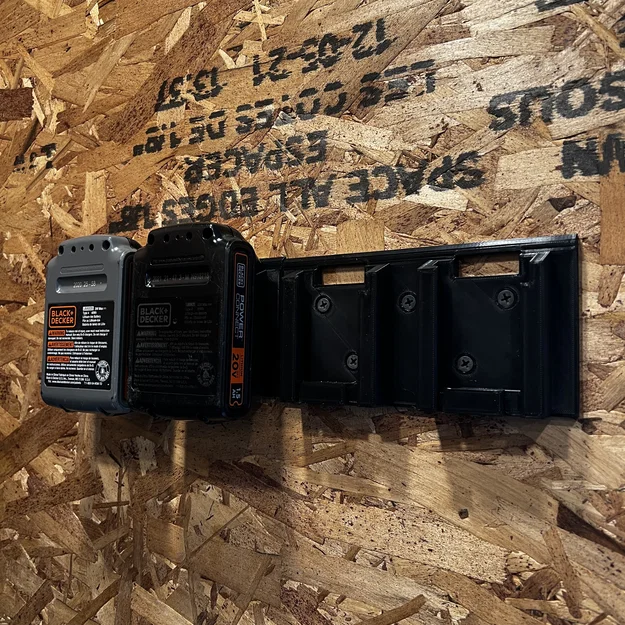 Giá đỡ pin Black & Decker 20V - Image 1