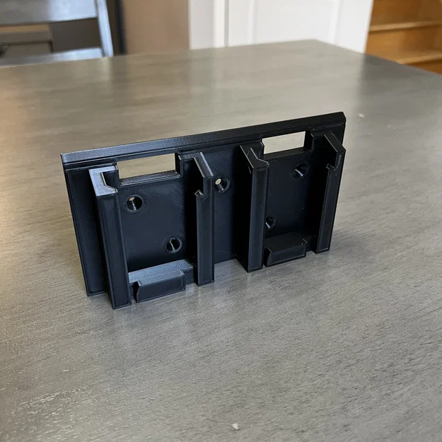 Giá đỡ pin Black & Decker 20V - Image 9