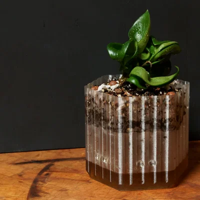Chậu tự tưới nước (in 1 lần kiểu Spiral Vase/Vase Mode)