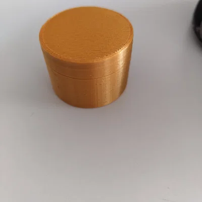 Hộp đựng kim bấm 3D nhỏ gọn, tiện lợi cho góc làm việc