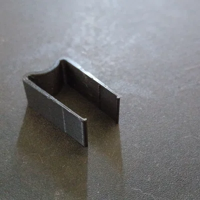 Dụng cụ gỡ keycap đàn hồi (Compliant Key Cap Puller)