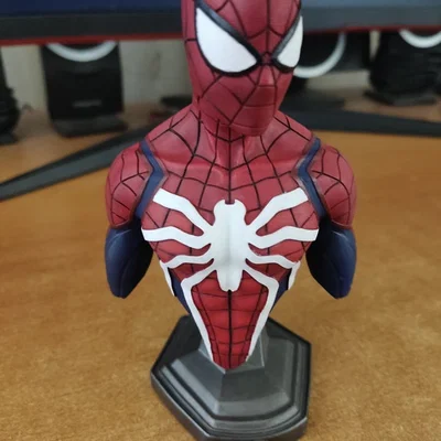 Mô hình tượng bán thân Spider-Man 1:3 in 3D cực chi tiết