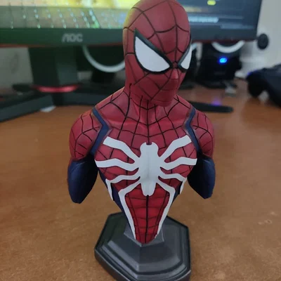 Mô hình tượng bán thân Spider-Man 1:3 in 3D cực chi tiết