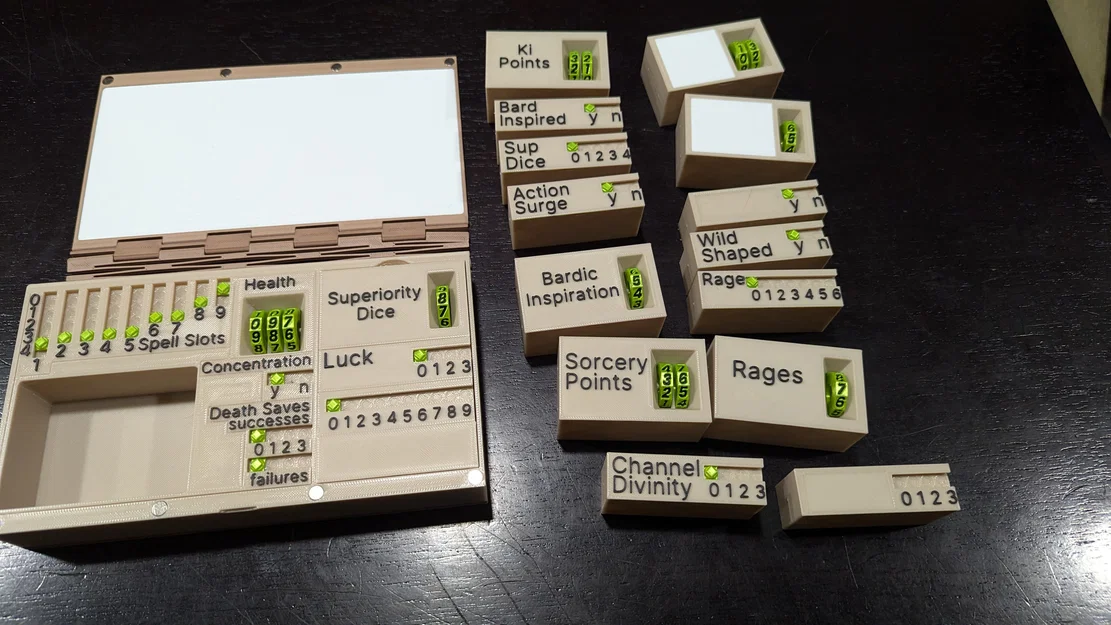 Sổ D&D Tracker với bản lề dẻo gập được và insert tùy biến - Image 2