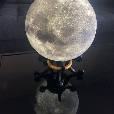 Đế đỡ đèn mặt trăng 3D (Moon Stand) thiết kế cổ điển độc đáo