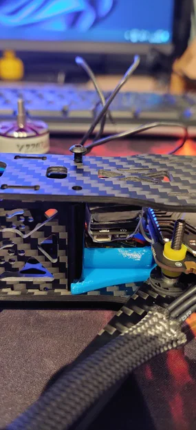 Giá đỡ tụ điện TBS Source One V5 cho drone FPV - Image 2