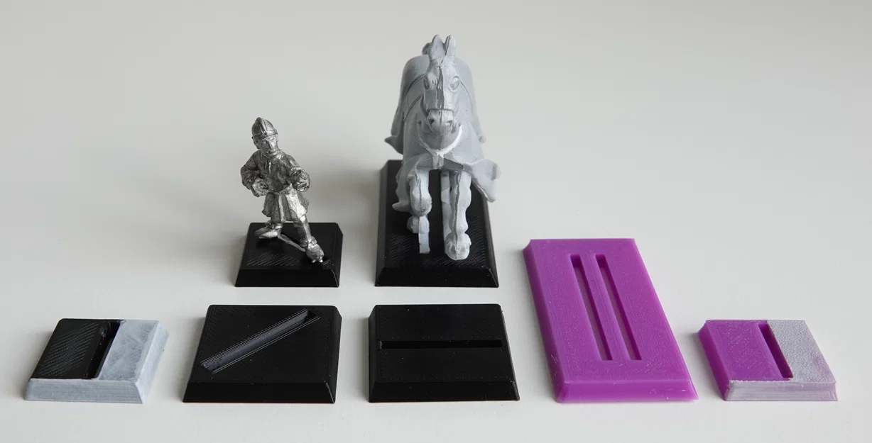 Đế mini Warhammer vuông/có rãnh (Square/slotted Warhammer miniature bases) - Image 1