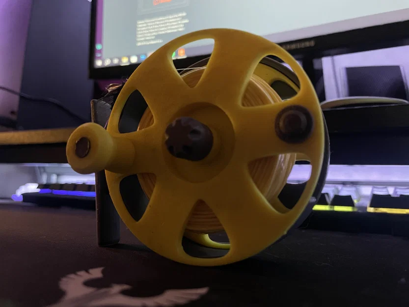 Máy câu fly (Fly Fishing Reel) có drag chỉnh được và clicker - Image 1