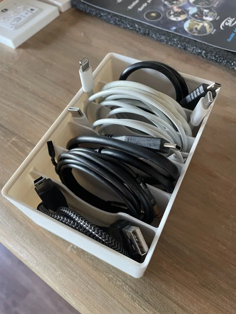 Gridfinity Cable Storage – Khay chia ngăn đựng cáp 2x3x8 - Image 1