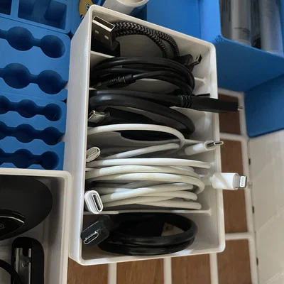 Gridfinity Cable Storage – Khay chia ngăn đựng cáp 2x3x8