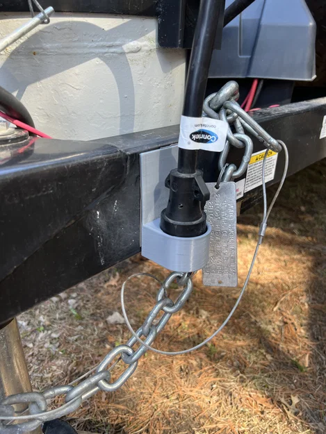 Giá đỡ jack cắm Trailer (Trailer Plug Holder) thông minh - Image 2