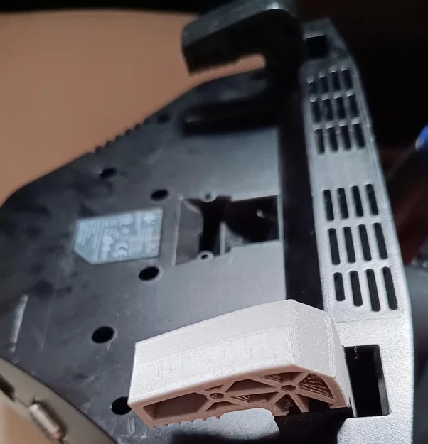 Kẹp Logitech Wheel kèm vít (Logitech Wheel Clamp with screw) - Image 2