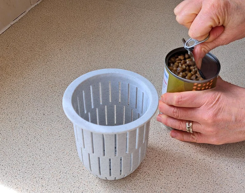 Rổ Lọc Lon Thiếc (Tin Can Colander) - Image 2