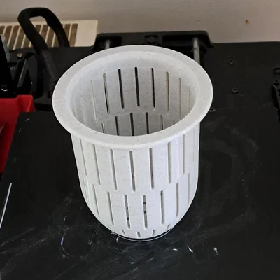 Rổ Lọc Lon Thiếc (Tin Can Colander)