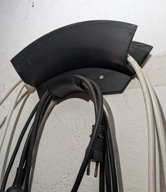Giá treo tường sắp xếp dây nối dài (Extension cord organizer) - Image 1