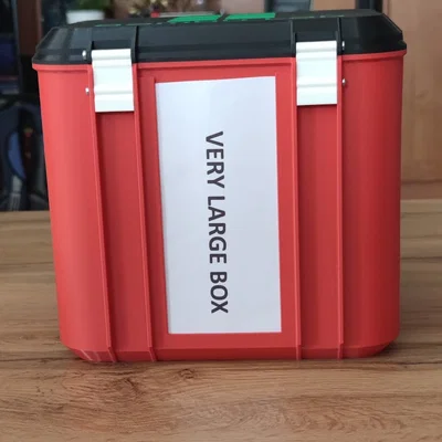 Hộp Rất Lớn (Very Large Box)