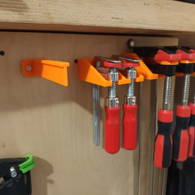 Giá treo kẹp 3D (Spring clamp holder) - Giải pháp sắp xếp xưởng gọn gàng