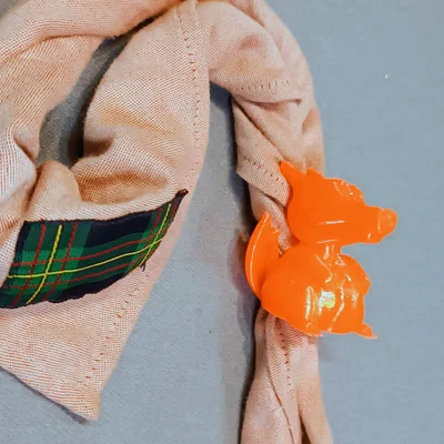 Vòng giữ khăn quàng Charizard (Charizard Scout Woggle) in 3D độc đáo