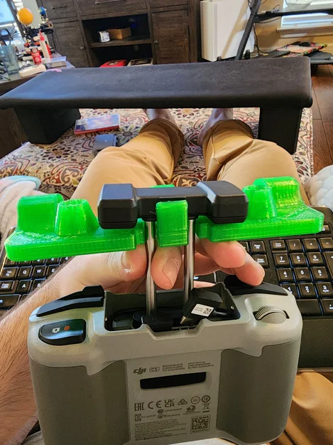 Combo Che Cần Điều Khiển DJI Mini 2 + Giá Đỡ Điện Thoại Khung Lớn - Image 6